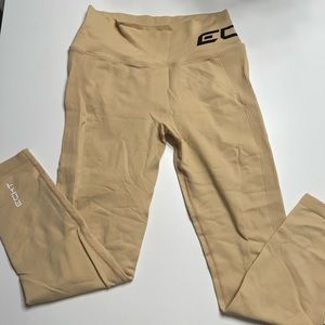 ECHT scrunch butt leggings